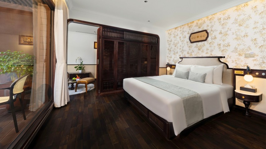 Lyra Grandeur Cruise: Sky Family Suite