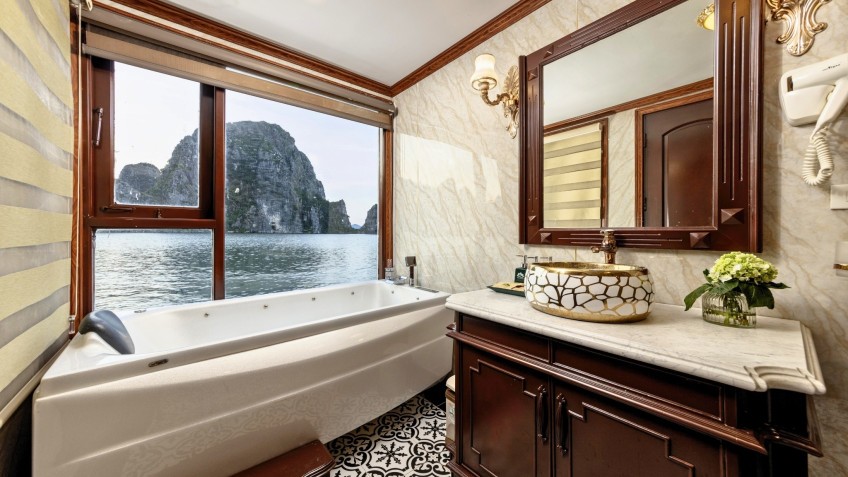 All Rooms Equipped With Bathtub
