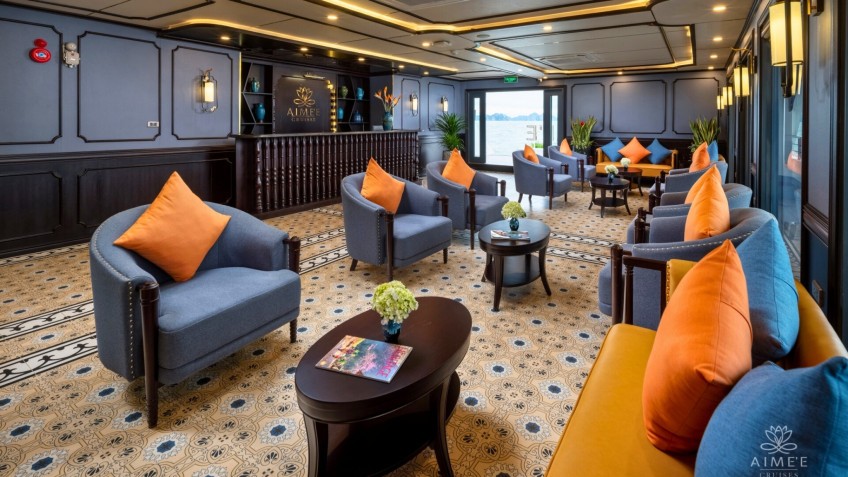 Bright Reception Lounge