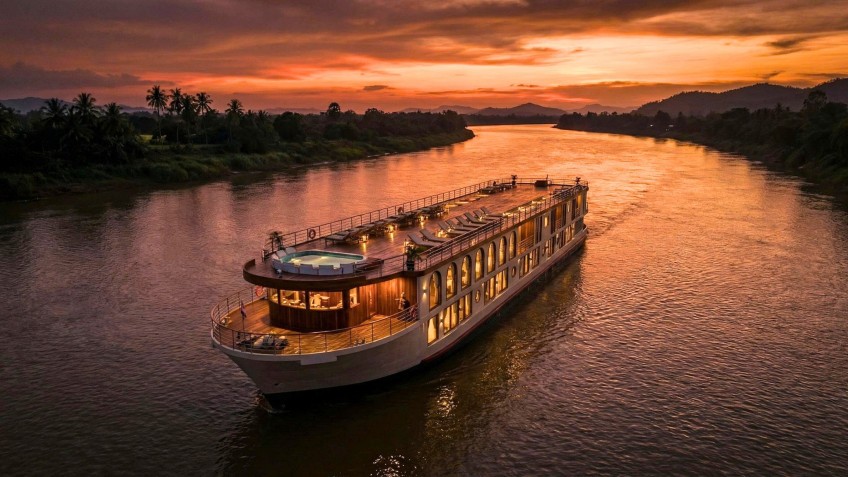Jacuzzi on the Panoramic Sundeck