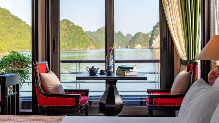 Orchid Premium Cruise: Cozy Seating Area