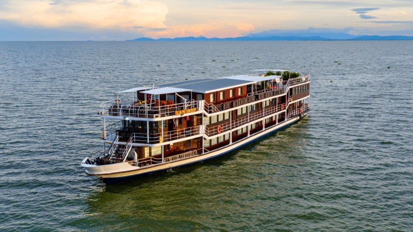 RV Lan Diep Cruise Mekong River