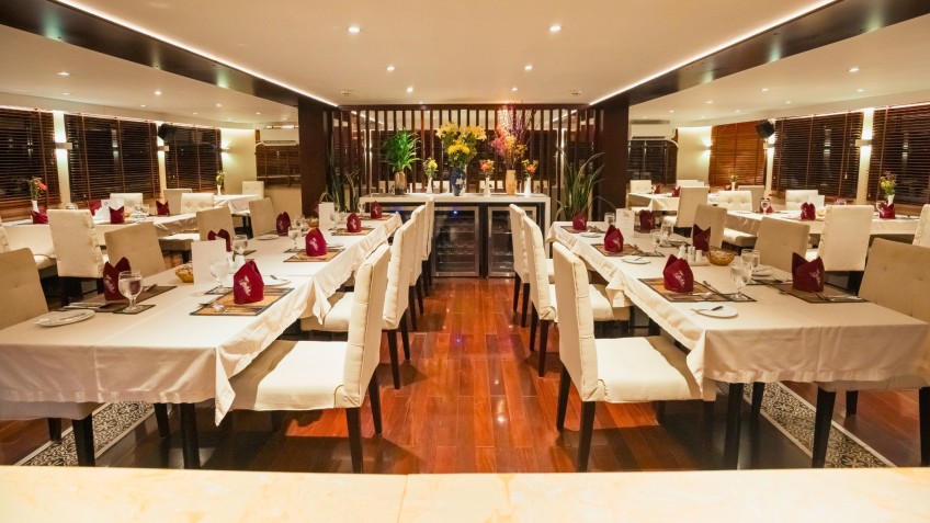 Spacious Dining Area