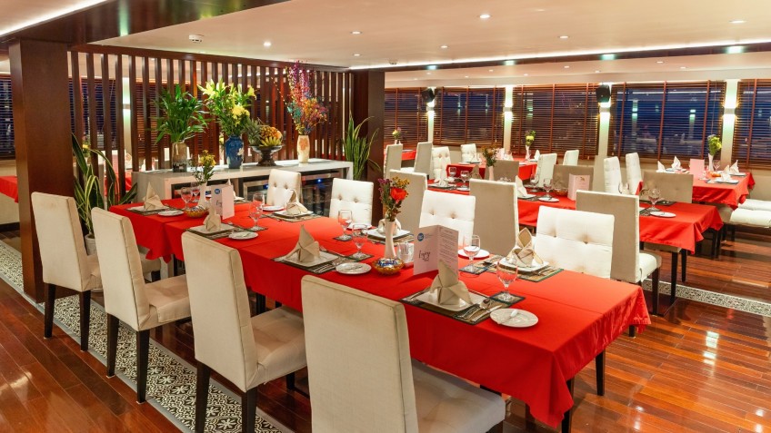 Restaurant Layout & Atmosphere