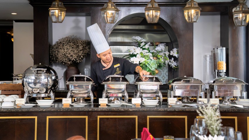 Athena Royal Cruise: Professional Chef