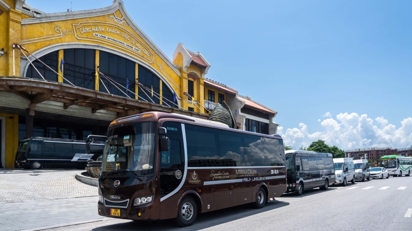 Athena Royal Cruise: Halong International Harbor