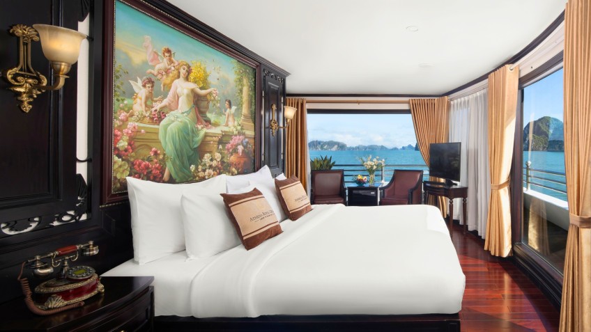 Athena Royal Cruise: Athena Royal Suite