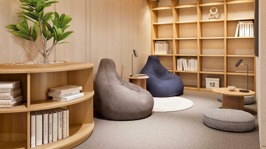 Tranquill Library room