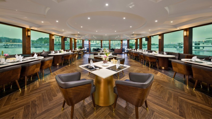 The Halong Catamaran: Luxury Restaurant