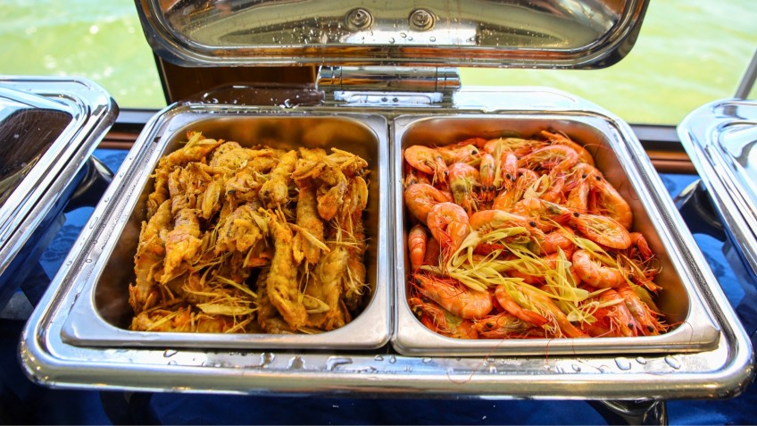 The Halong Catamaran: Enjoy The Buffet Meal