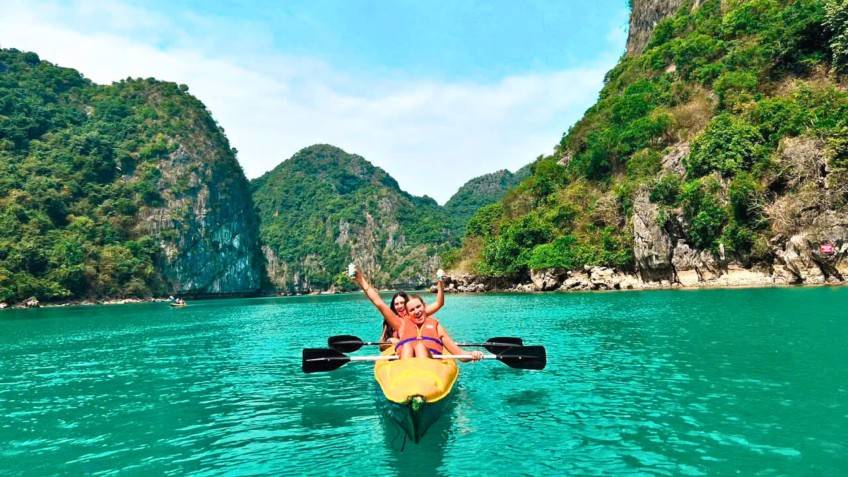 The Halong Catamaran: Kayaking with your friends