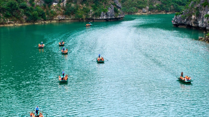 Explore Lan Ha Bay