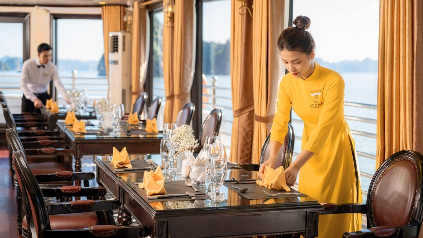 Athena Luxury Cruise: Dedicate Staff