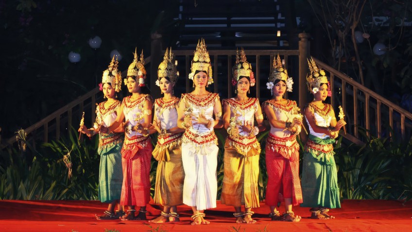 Traditional Apsara Dance Show
