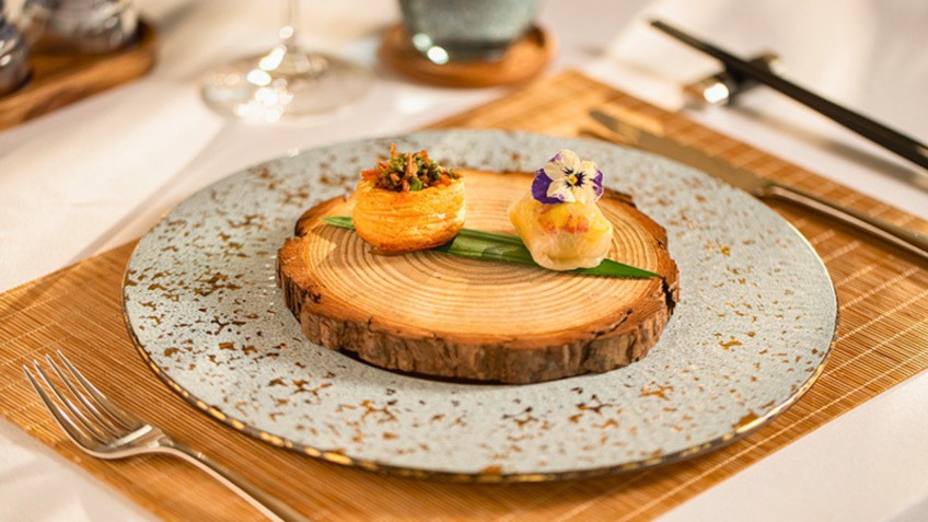 Unique Dishes Decorations