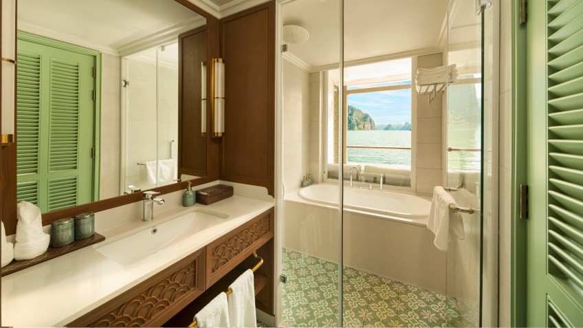 Bathroom with Bathtub