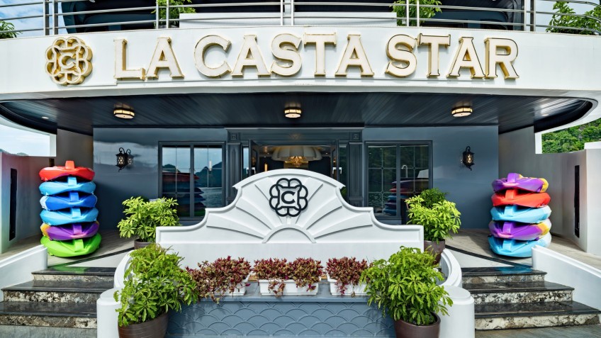 Warm Welcome Aboard La Casta Star