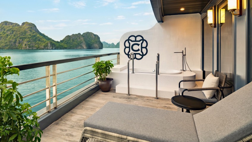 Private Terrace with Outdoor Jacuzzi