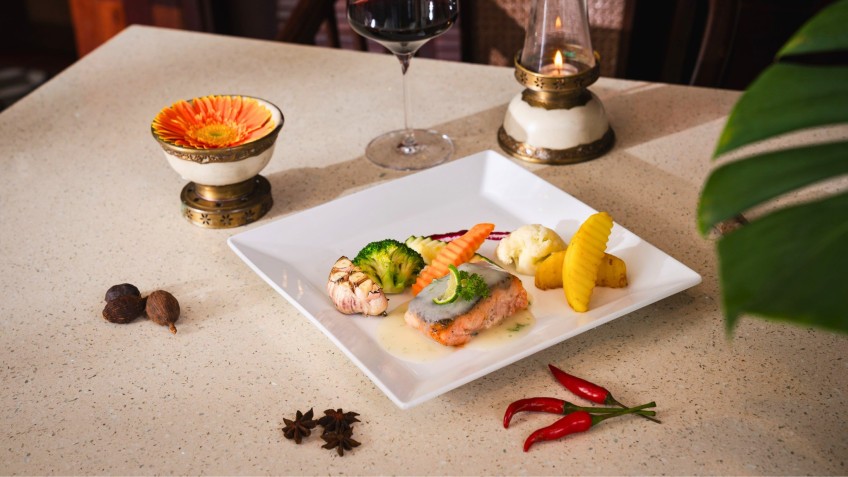 Enjoy tasty set menus