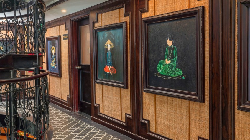 Traditional artworks on the corridor