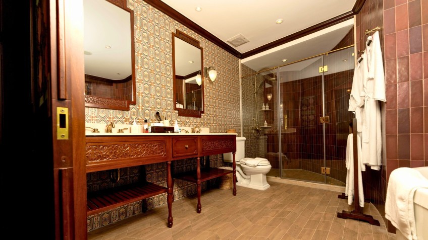Large Bathroom