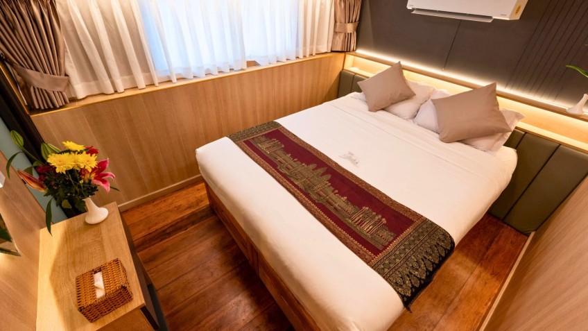 Main deck cabins