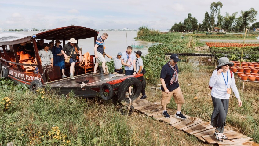 Sampan Ride To Riverside Villages