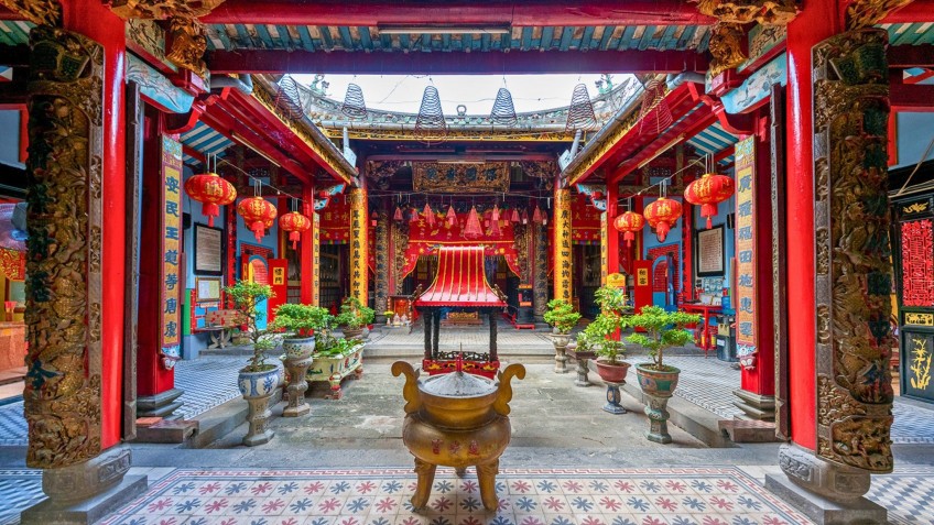 Kien An Cung Temple