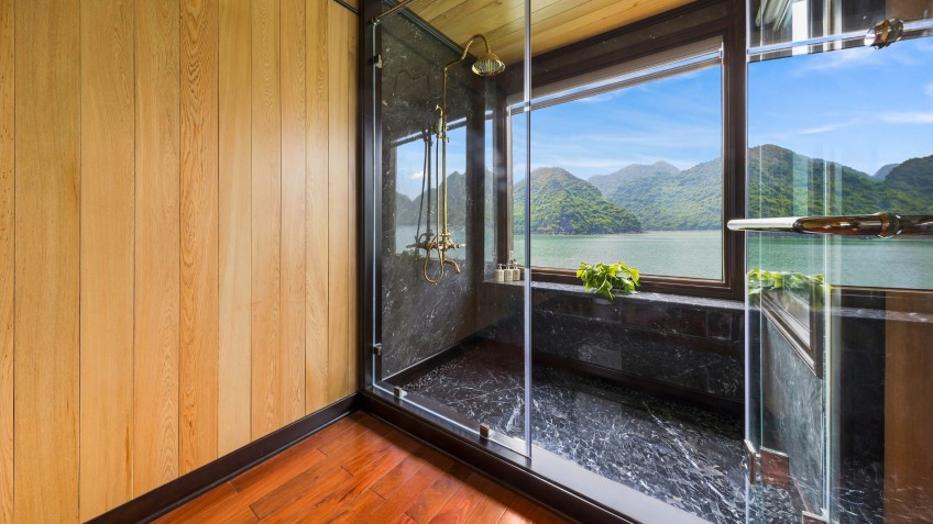 En Suite Bathroom