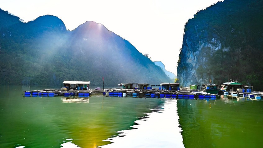 Oris Cruise: Visit the serene Lao Vong Village