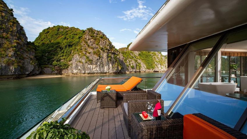 Stellar of the Seas Cruise: Airy Balcony With Sunbeds