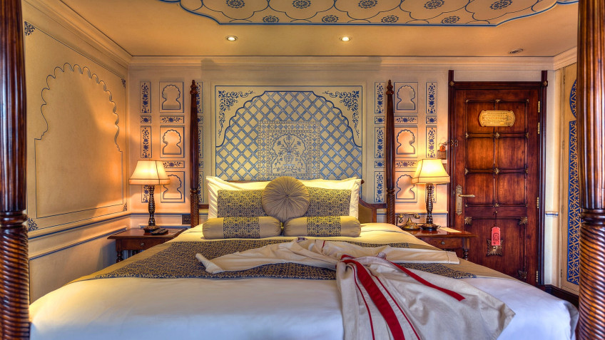 Artistic Architecture For Luxury Stay Onboard