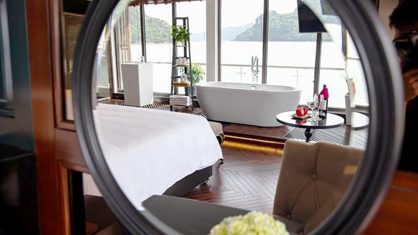 Stellar of the Seas Cruise: Bathtub By The Sea