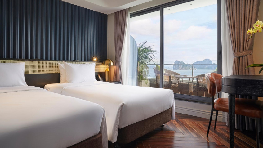 Elite of the Seas Cruise: Beautiful Bay View From the cabin