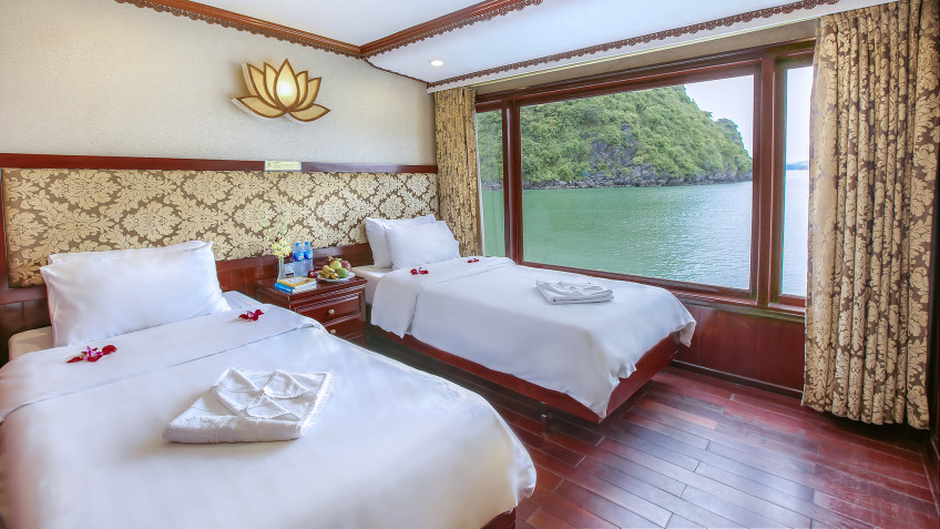 Oriental Sails: Deluxe Twin Beds Space