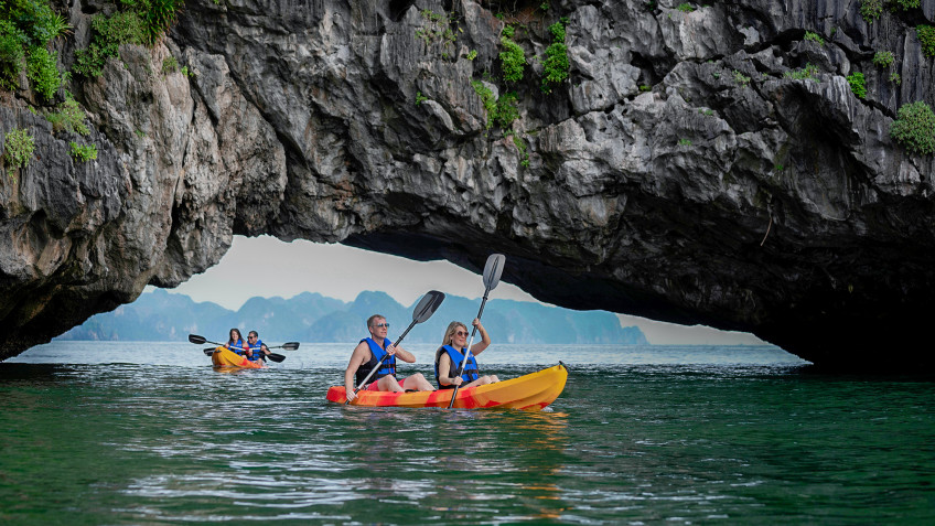 Heritage Line Ylang Cruise: Excursion Kayaking