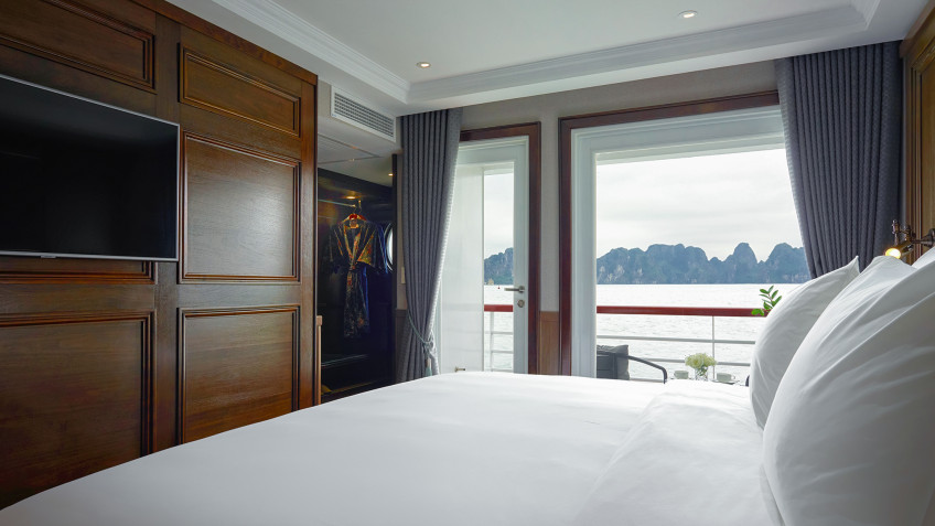 Paradise Grand Cruise: Executive Cabin With Elegance Decor
