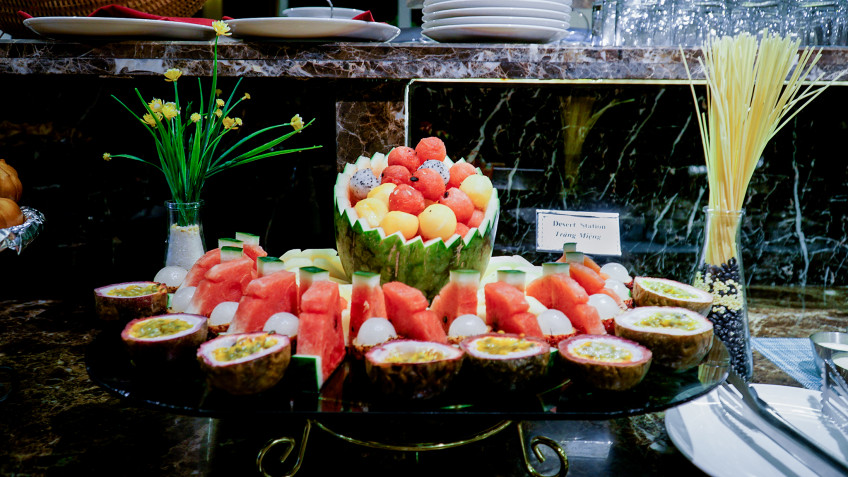 Peony Cruise: Fruit Basket On Peony