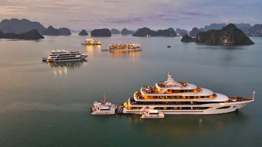 Scarlet Pearl Cruise: Glorious Scarlet Pearl at dusk