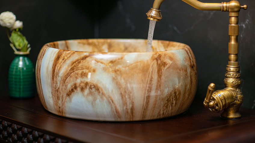 Nostalgia Cruise: High end stone material lavabo
