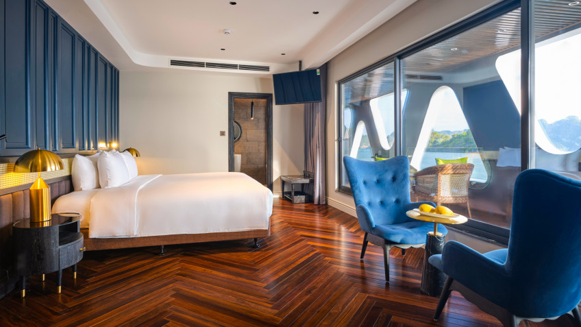 Elite of the Seas Cruise: Junior Premium Suite