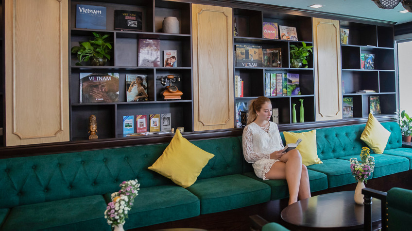 La Regina Legend Cruise: Have own time in the Library