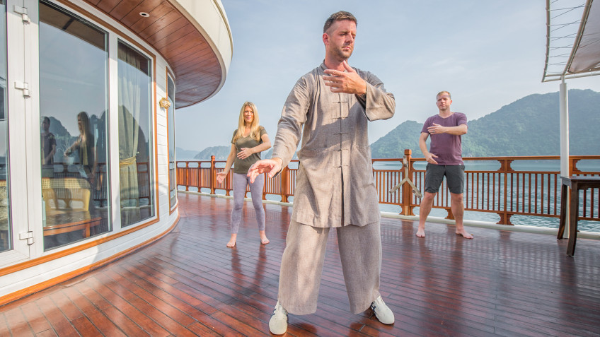 Heritage Line Ylang Cruise: Tai Chi class early morning