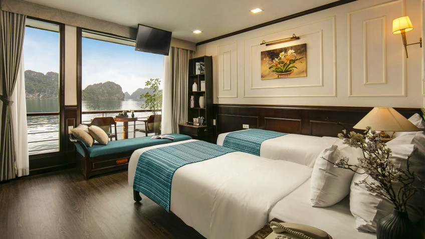 Orchid Trendy Cruise: Family Premium Deluxe