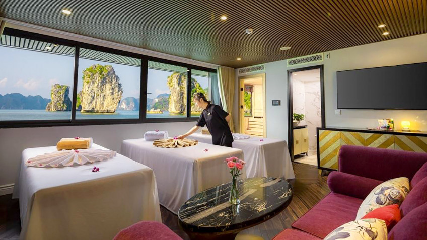 Stellar of the Seas Cruise: Professional Spa Service