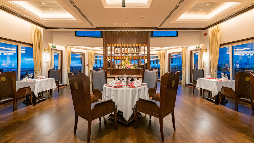 Heritage Line Ginger Cruise: Chic and classy style