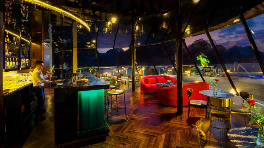 Stellar of the Seas Cruise: Romantic Ambiance In The Bar