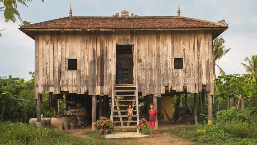 Rustic Stilt House In Koh Oknha Tey
