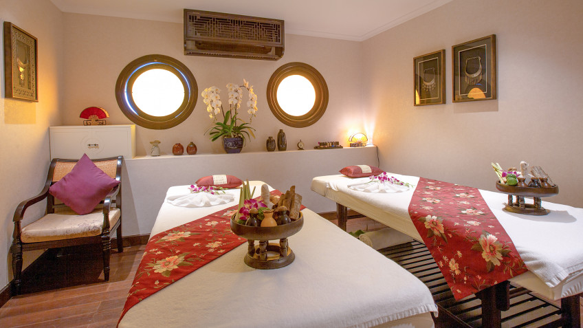 Heritage Line Violet Cruise: Spa treatment corner