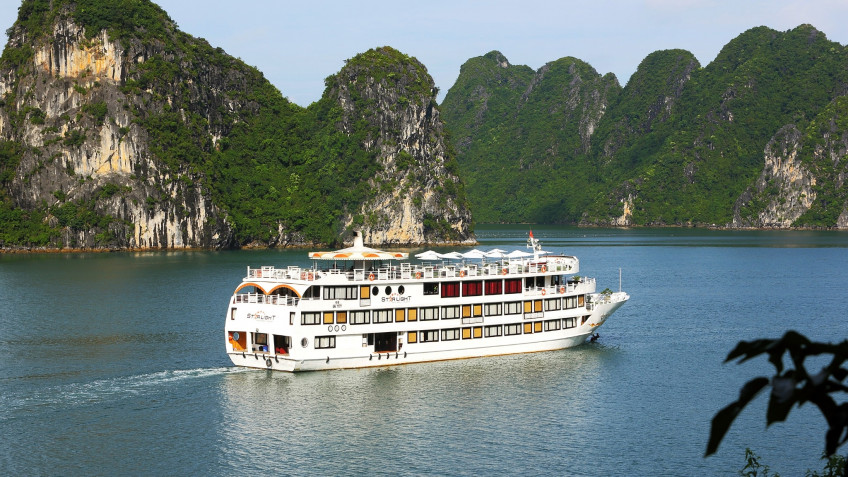 Starlight Cruise: Starlight Cruise Halong Bay